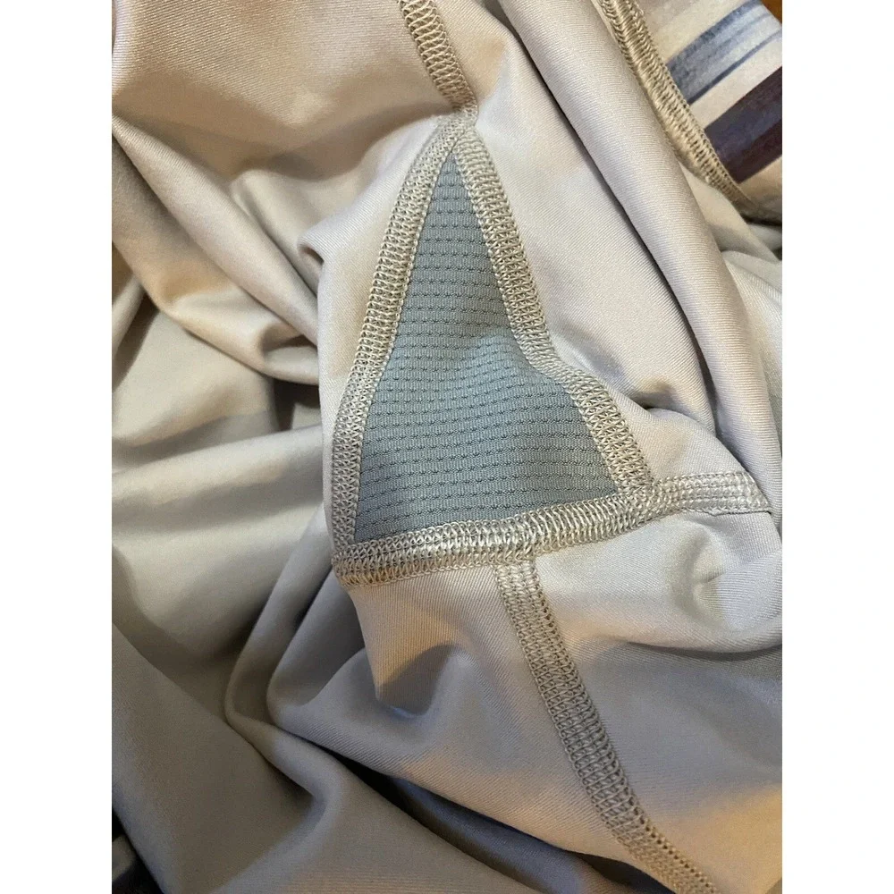 ATHLETA Ultra High Rise Elation 7/8 Tight Size Medium Womens Excellent Condition - Picture 6 of 6